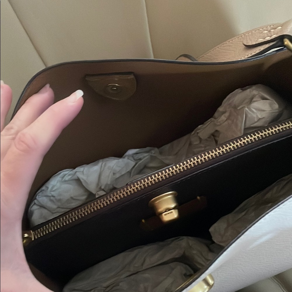 Coach White and Tan Shoulder Bag with Textured Leather - Picture 6 of 6